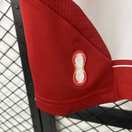 Bayern Munich Home Jersey 2007/2009 - Image 6