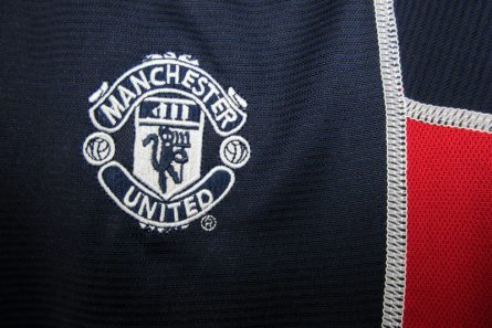 Manchester United 3rd Jersey 2000 2001 - Image 6