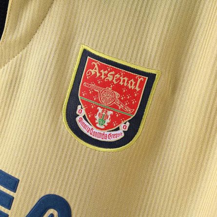Arsenal Away Jersey 2001/2002 - Image 4