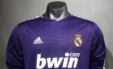 Long Sleeve Real Madrid 3rd Jersey 2010-2011 - Image 6