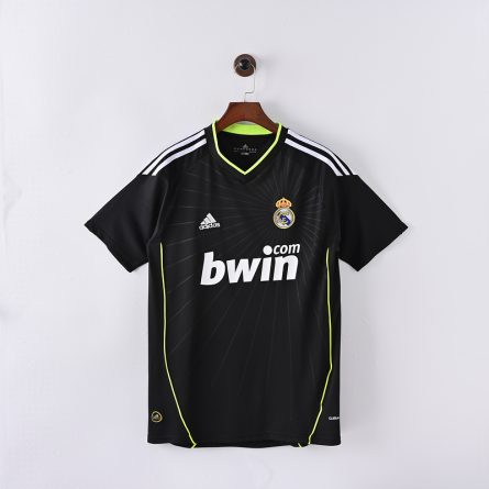 Real Madrid Away 2010/2011 - Image 1
