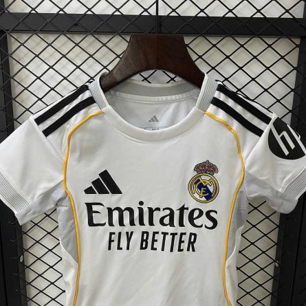 Kids Real Madrid Home Jersey 2025/2026 - Image 3