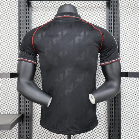 Manchester United Icon Jersey 2024/2025 - Image 2