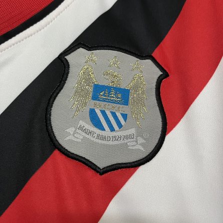 Manchester City Away Jersey 2002 2003 - Image 6
