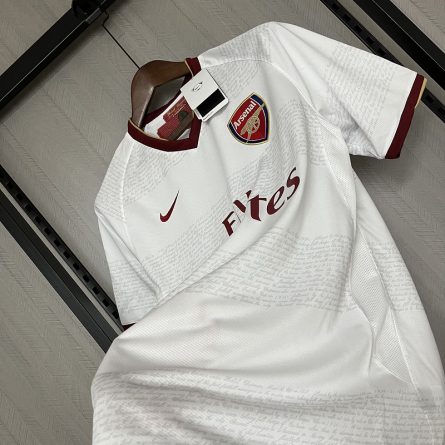 Arsenal Away Jersey 2007 2008 - Image 3