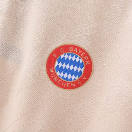 Bayern Munich ICONS Jersey 2025 - Image 5