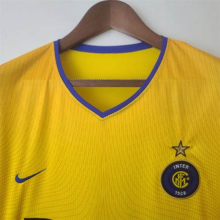 Inter Milan Away Jersey 2002 2003 - Image 3