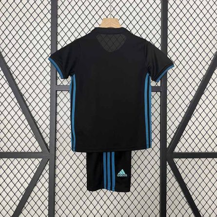 Kids Retro Jersey Real Madrid Away 2017-2018 - Image 4