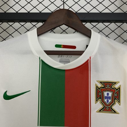 Portugal Away Jersey 2010 - Image 5