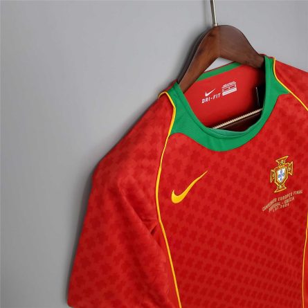 Portugal Home 2004 - Image 4