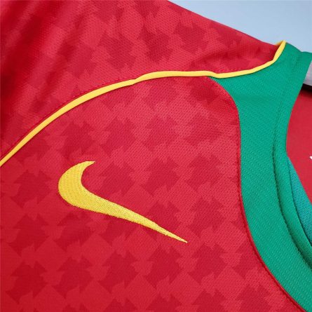 Portugal Home 2004 - Image 5