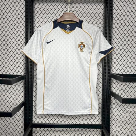 Portugal Away 2004 - Image 1