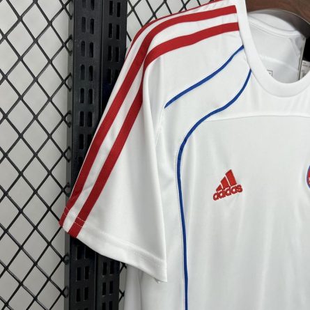 Bayern Munchen UBP Jersey 2025 - Image 4