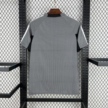 Real Madrid Goalkeeper Jersey 2002 2003 - Image 3