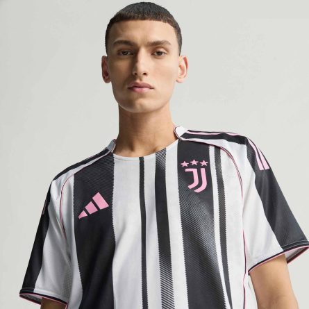 Player Version Juventus Home Jersey 2025/2026 - Image 3