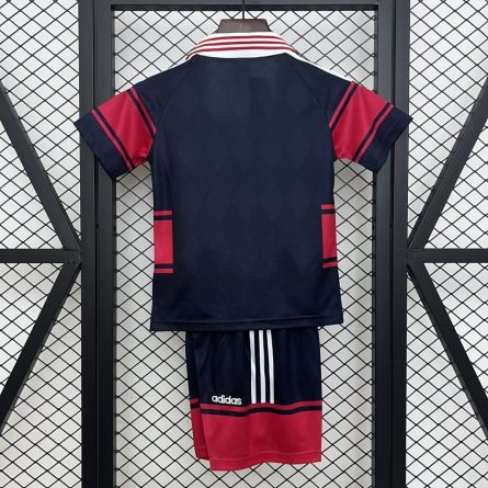 Kids Bayern Munich Home Jersey 1997–1999 - Image 3