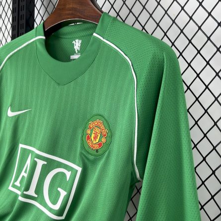 Long Sleeve Manchester United Green Goalkeeper Jersey 2007–2008 - Image 3