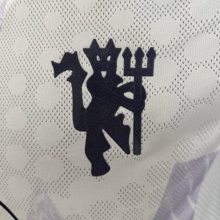 Player Version Manchester United Away Jersey 2025–2026 - Image 4