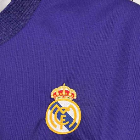 Real Madrid 2002 2003 Reversible Jersey - Image 6