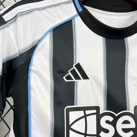 Kids Newcastle United Home Jersey 2025–2026 - Image 3