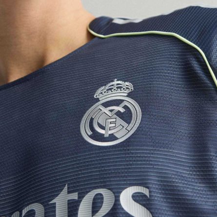 Long Sleeve Real Madrid Away Jersey 2025/2026 - Image 3