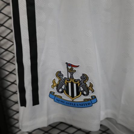 Player Version Newcastle United Shorts White 2025/2026 - Image 3
