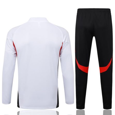 Bayern Tracksuit White 2025 (WT6631) - Image 3