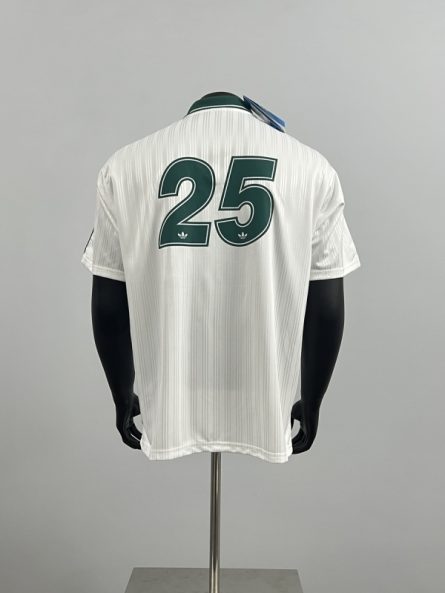 Oasis White and Green Jersey Tour 2025 - Image 3