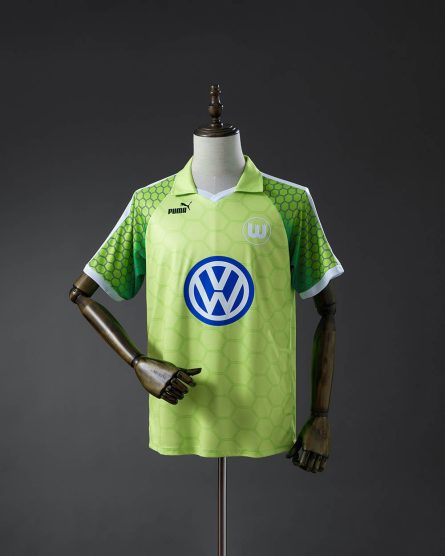 VfL Wolfsburg 1997–1998 Home Retro Jersey - Image 2